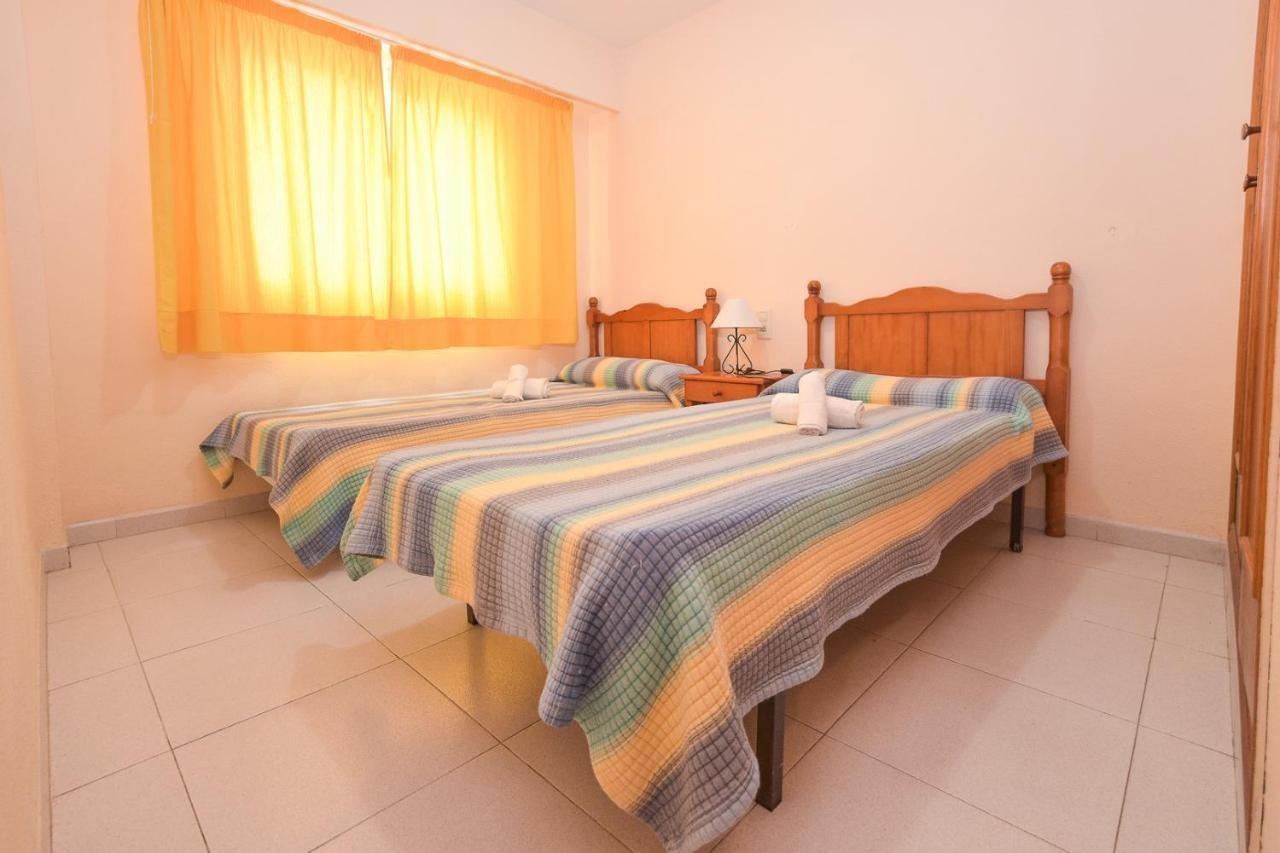 Apartamentos Marblau Las Alondras-Julio Y Agosto Solo Familias Гандия Экстерьер фото