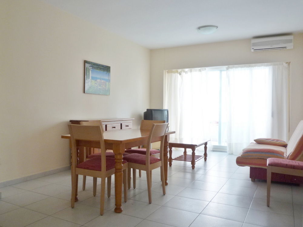 Apartamentos Marblau Las Alondras-Julio Y Agosto Solo Familias Гандия Экстерьер фото
